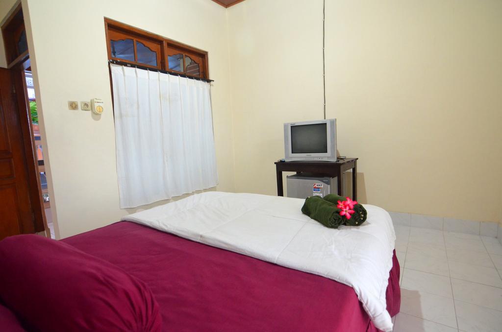 سمينياك Lori Beach Inn المظهر الخارجي الصورة
